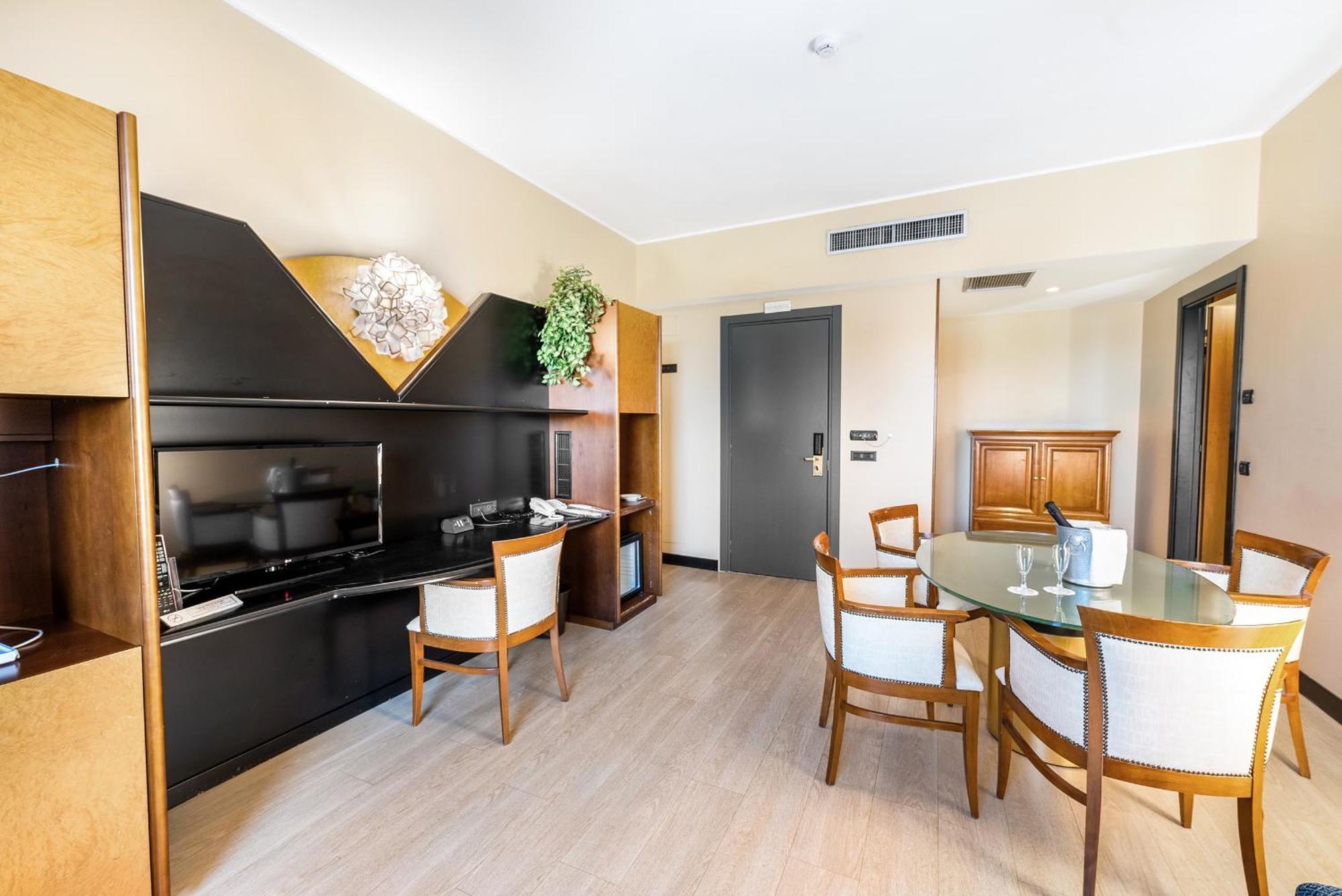 Abacus Hotel Sesto San Giovanni Esterno foto